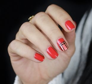 Модный дизайн ногтей, красный маникюр с узором